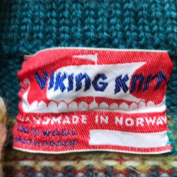 Viking Knit hand knit sweater - Picture 4 of 5